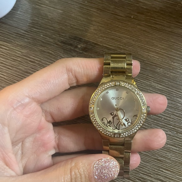 Gucci watch - Picture 2 of 6